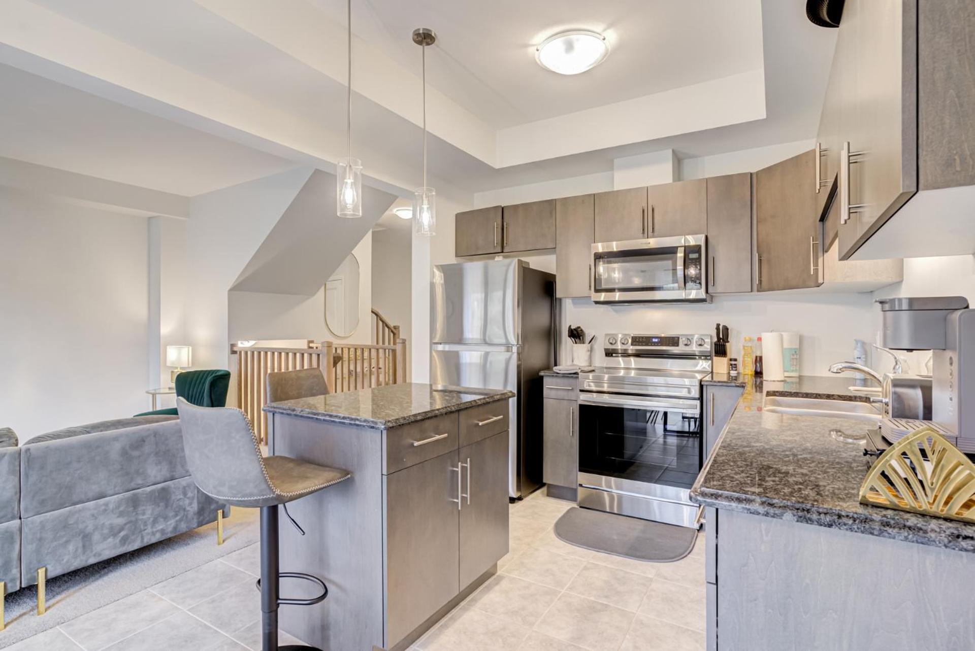 Luxury Living At The Falls - 4 Bed House Ниагарски водопад Екстериор снимка