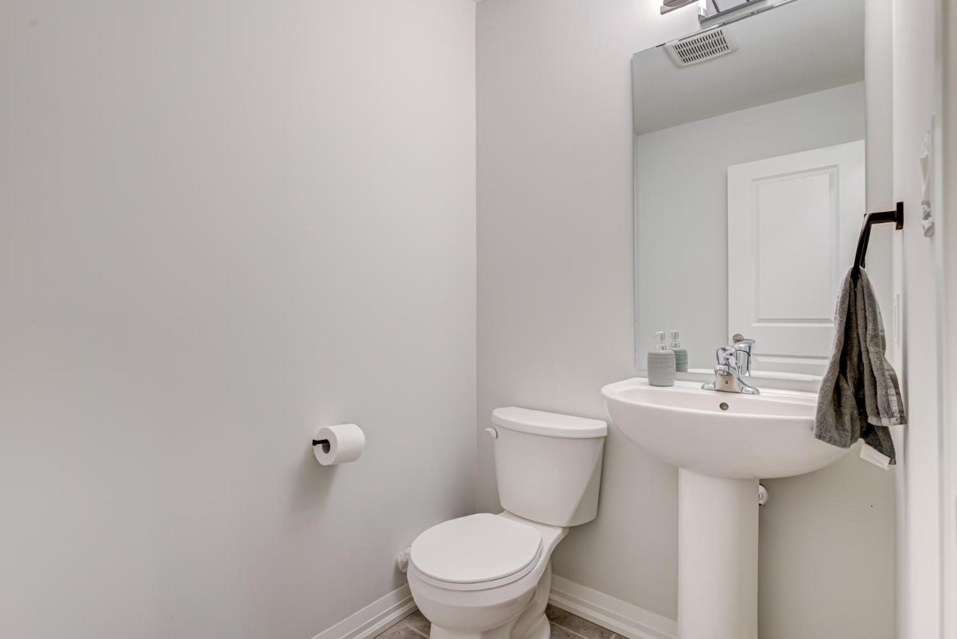 Luxury Living At The Falls - 4 Bed House Ниагарски водопад Екстериор снимка